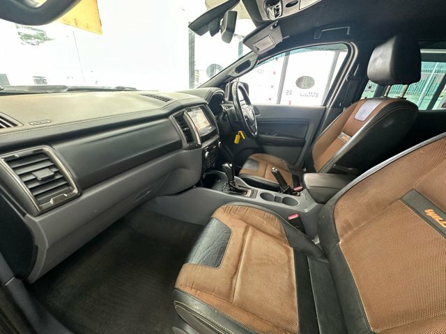 Ford Ranger 3L Wildtrak White #18