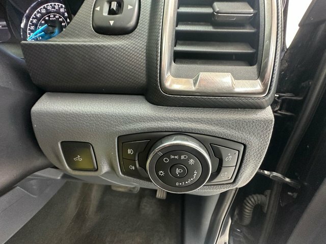 Ford Ranger 3L Wildtrak White #47