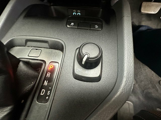 Ford Ranger 3L Wildtrak White #51