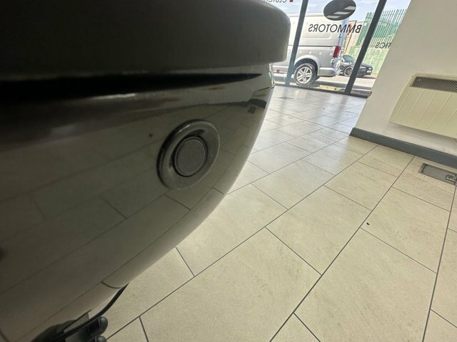 Ford Ranger 3L Wildtrak White #32