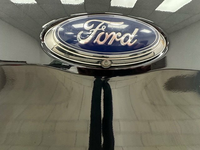Ford Ranger 3L Wildtrak White #33