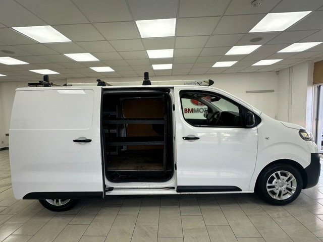Vauxhall Vivaro 1.5 Turbo D 2700 Dynamic Panel Van 6Dr Manu White #5