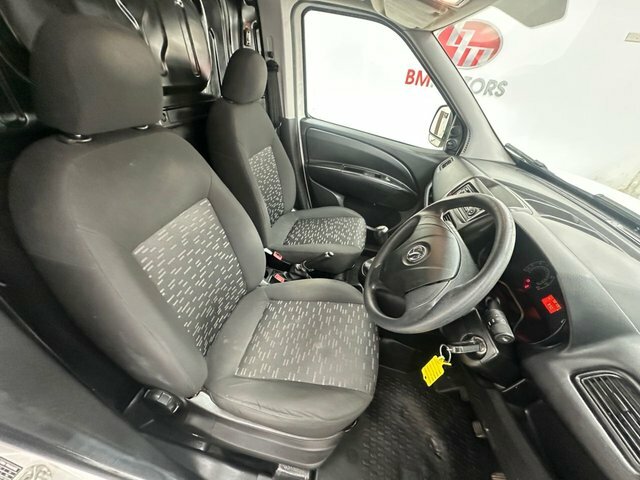 Vauxhall Combo 1.3 Cdti 2000 16V Temperature Controlled Diese White #3