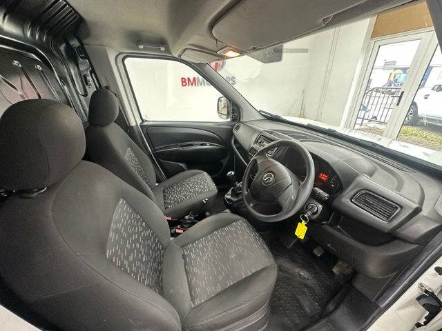 Vauxhall Combo 1.3 Cdti 2000 16V Temperature Controlled Diese White #4