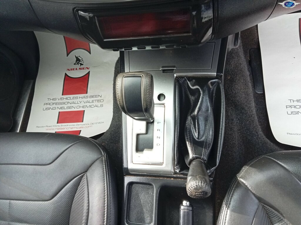 Mitsubishi L200 Pickup 2010 - 2017 2014 White #10