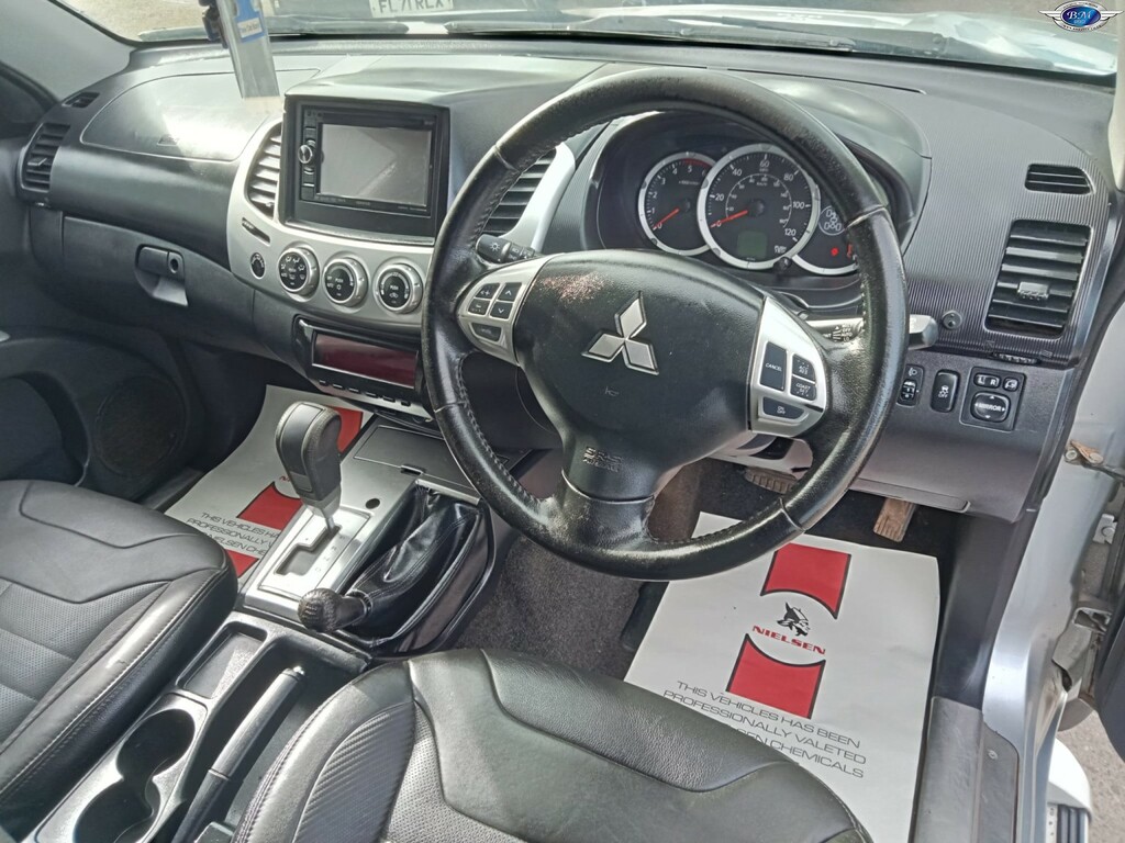 Mitsubishi L200 2.5 Di-d Barbarian 2014 Silver #2