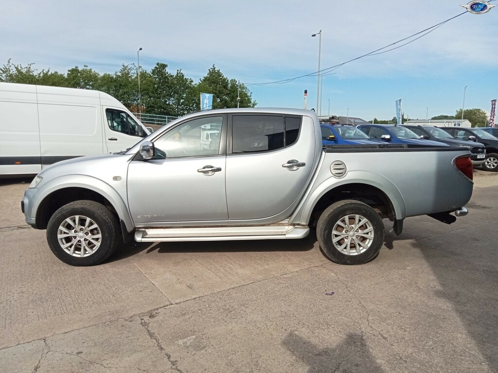 Mitsubishi L200 2.5 Di-d Barbarian 2014 Silver #4