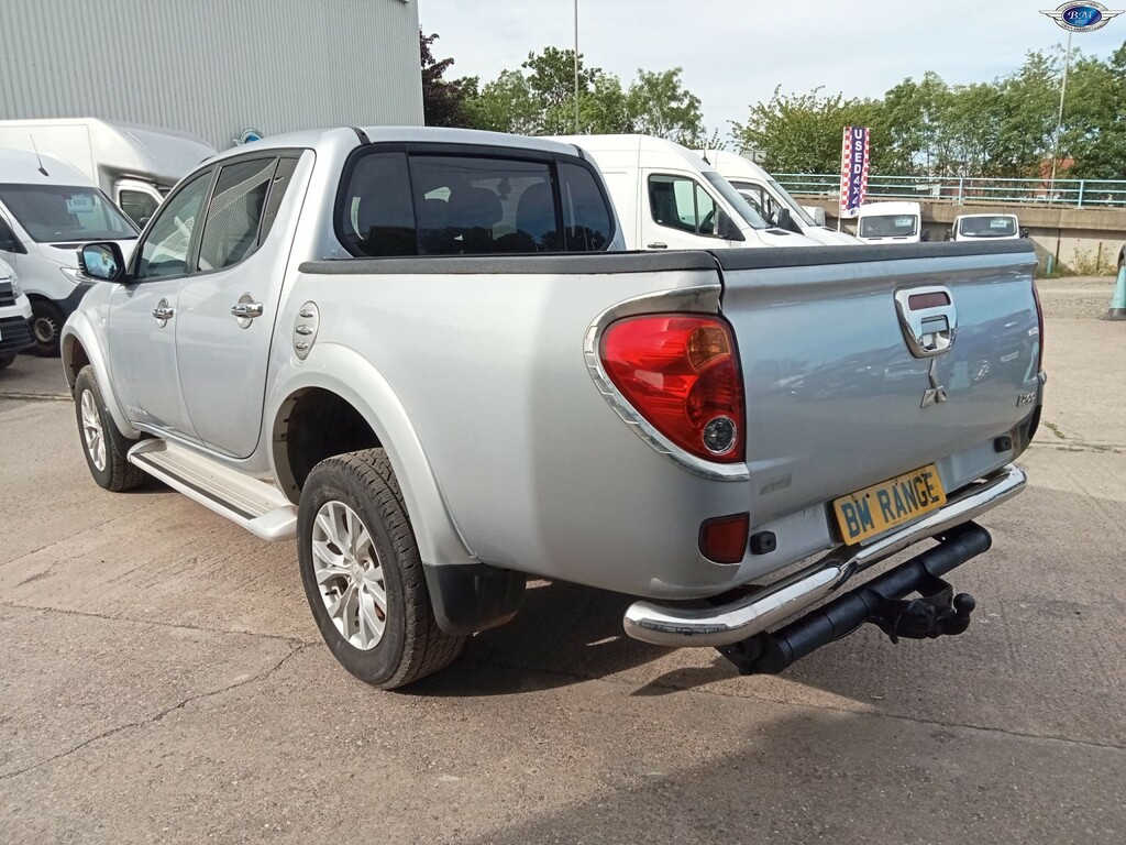 Mitsubishi L200 2.5 Di-d Barbarian 2014 Silver #5