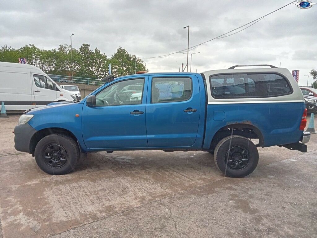 Toyota HILUX 2.5 D-4d Active 2014  #4