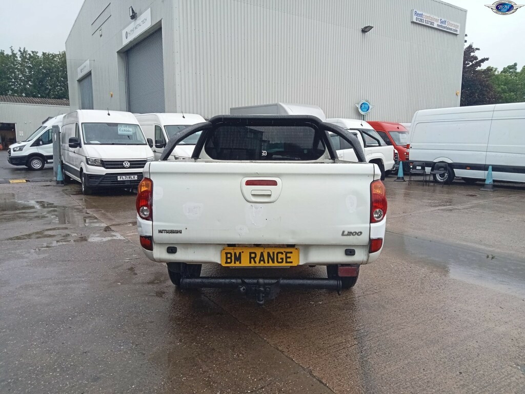 Mitsubishi L200 2.5 Di-d 4Life 2010 DV10OSR White #6