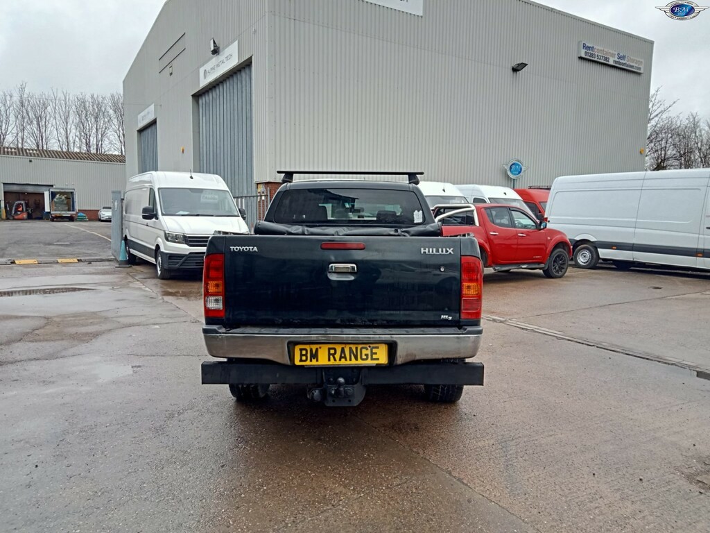 Toyota HILUX 2.5 D-4d Hl3 Black #6