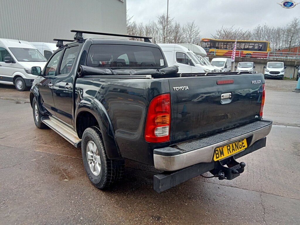 Toyota HILUX 2.5 D-4d Hl3 Black #5