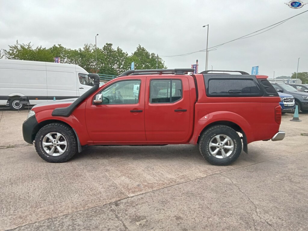 Nissan Navara 2.5 Dci Tekna 2010 Red #4