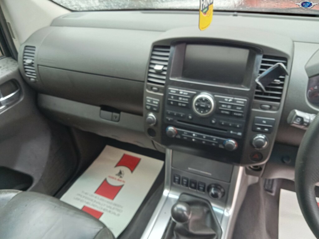 Nissan Navara Dci Acenta 4X4 Dcb Silver #9
