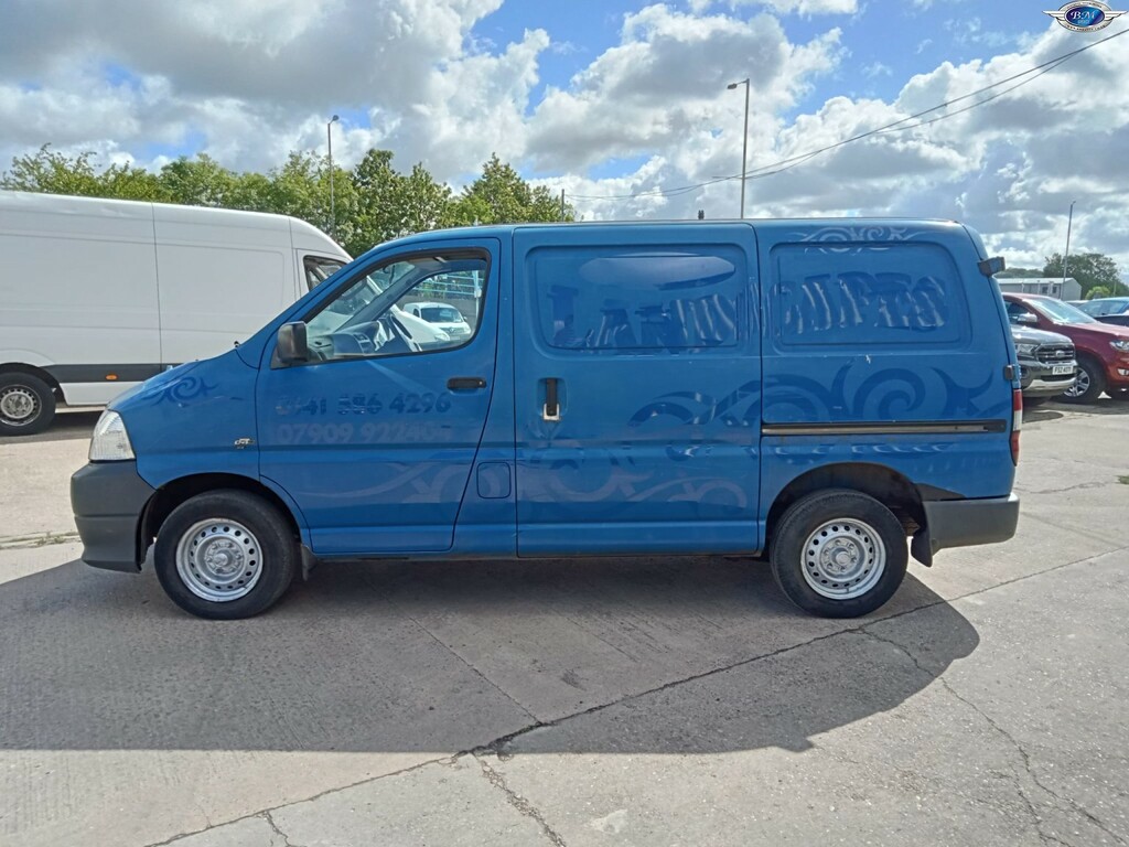 Toyota HiAce 2.5 280 D-4d 2008 Blue #4