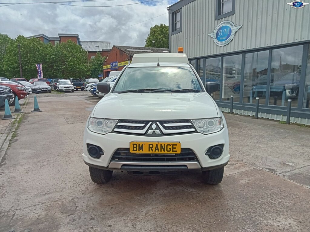 Mitsubishi L200 2.5 Di-d 4Life 2015 WO15DVG White #3