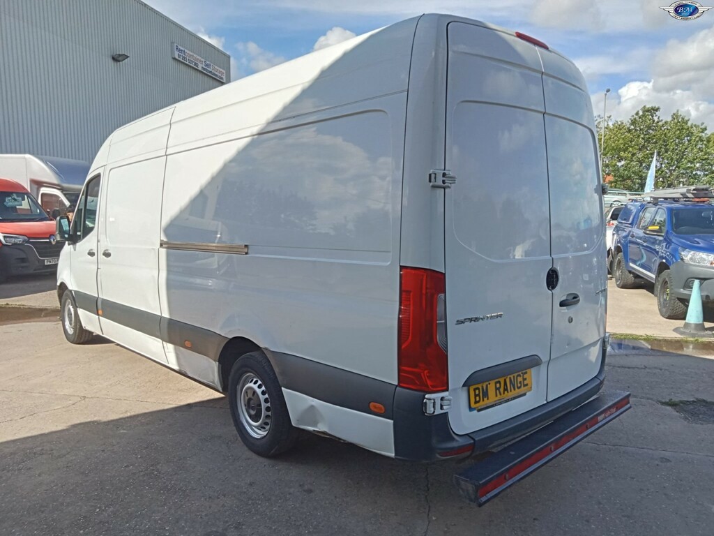Mercedes-Benz Sprinter 2.1 314 Cdi White #5