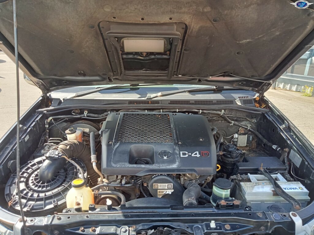 Toyota HILUX 3.0 Invincible D-4d Silver #17