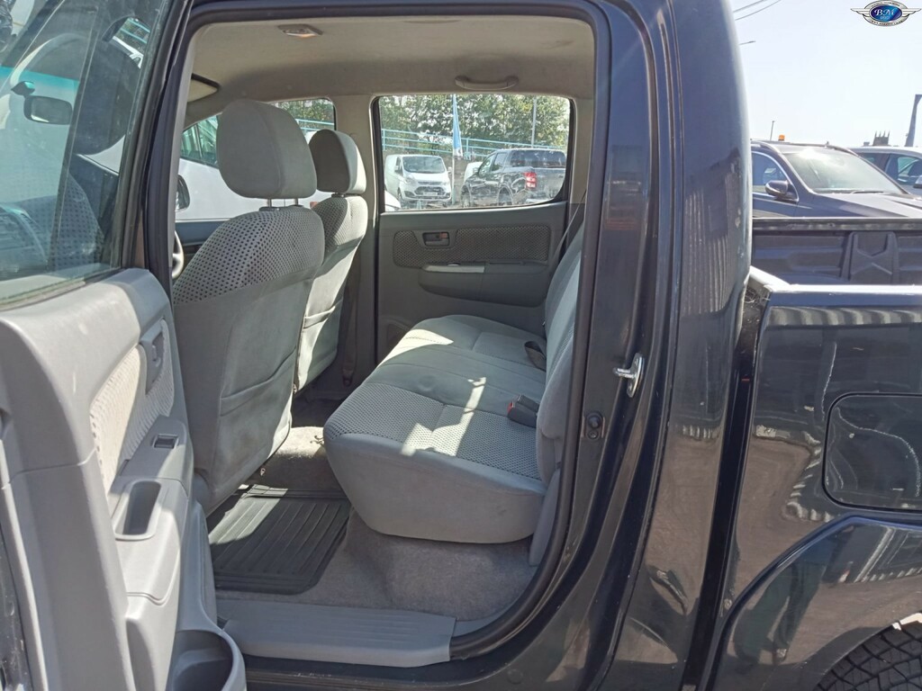 Toyota HILUX 3.0 Invincible D-4d Silver #15