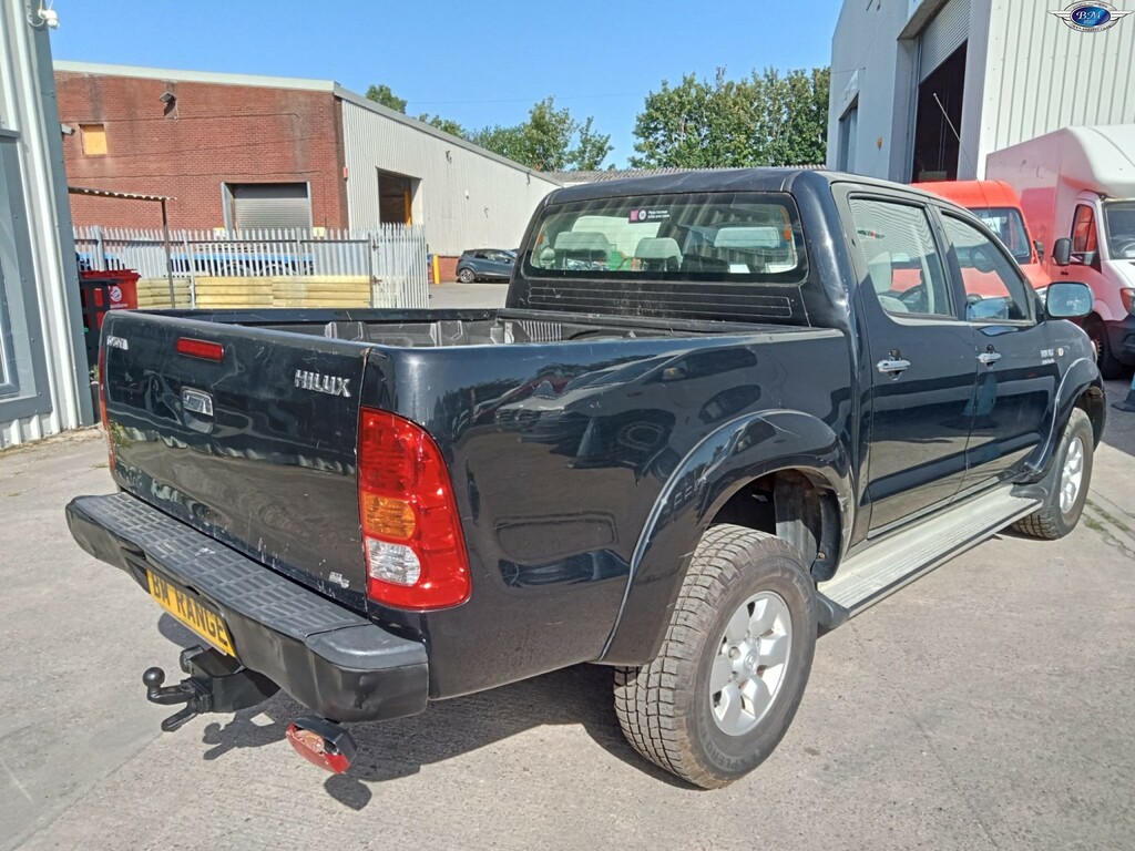 Toyota HILUX 3.0 Invincible D-4d Silver #7