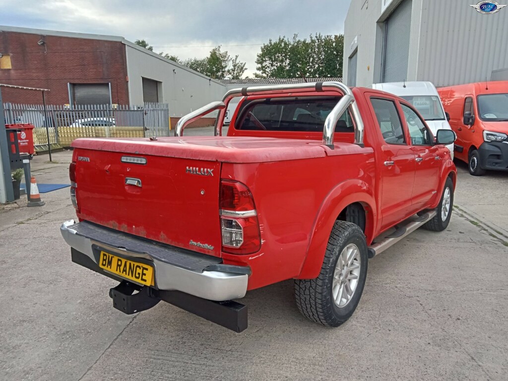 Toyota HILUX Invincible 4X4 D-4d Dcb Green #7