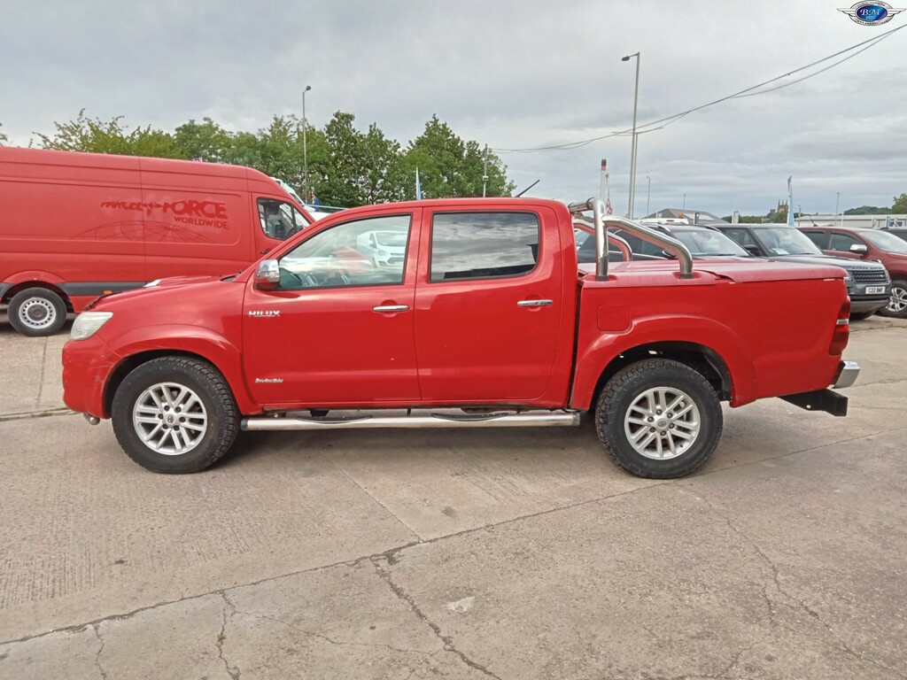 Toyota HILUX 3.0 D-4d Invincible Red #4