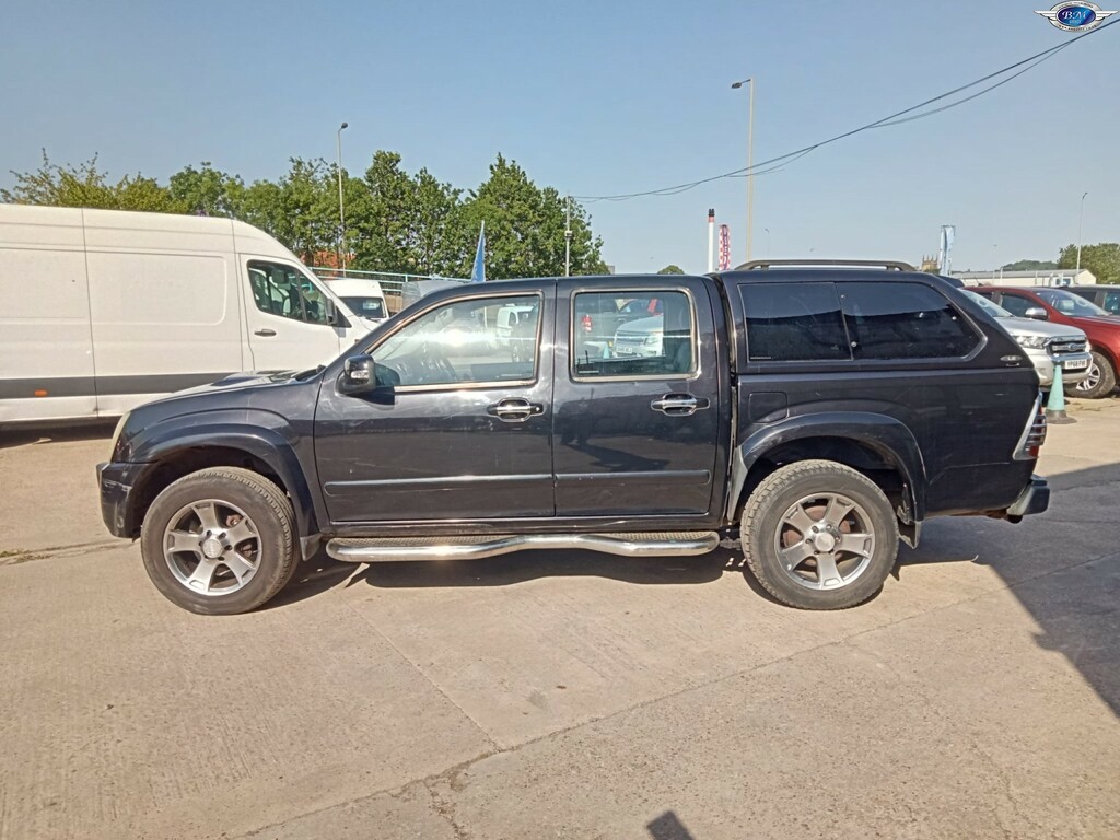 Isuzu Rodeo 2.5 Black #4
