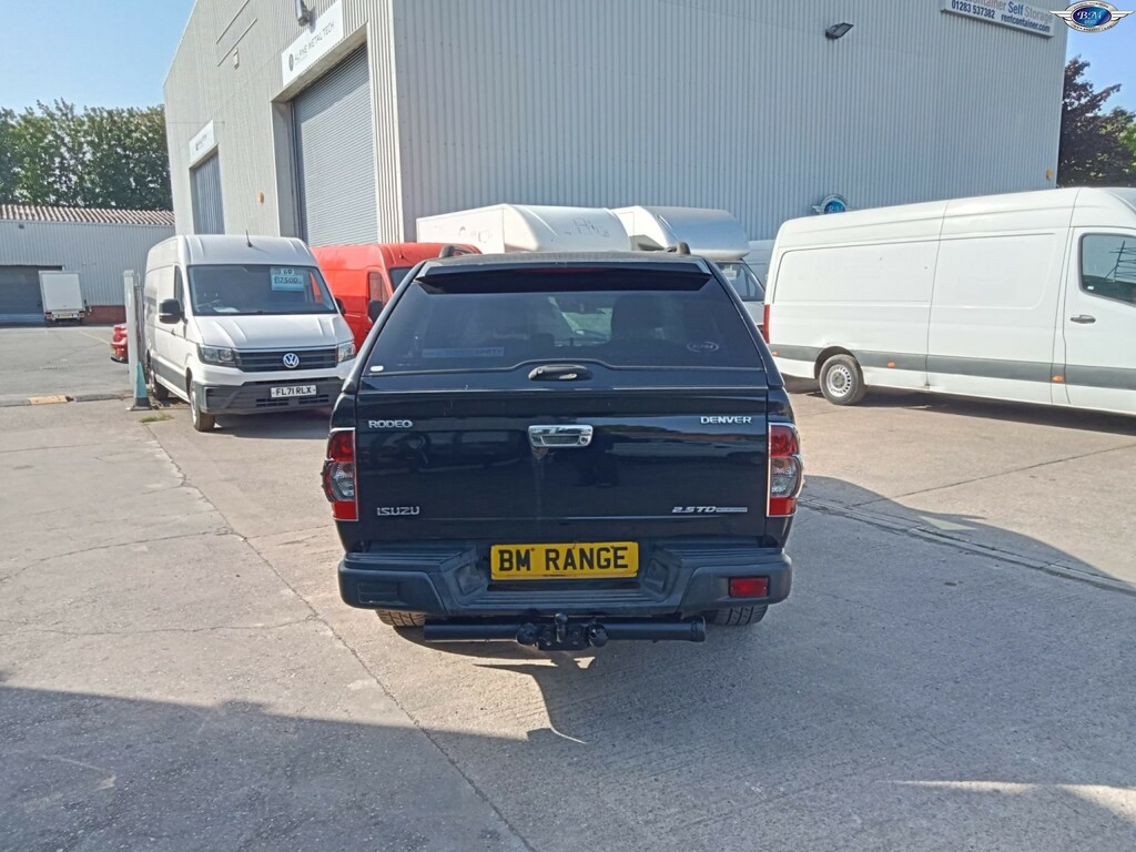 Isuzu Rodeo 2.5 Black #6