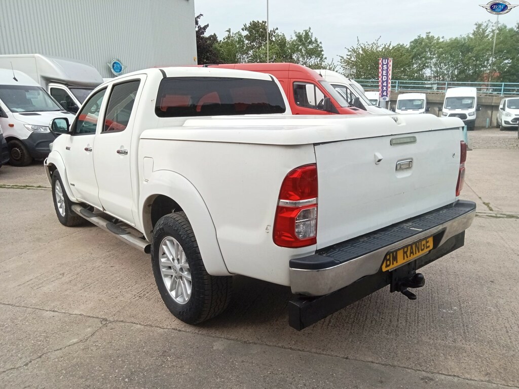 Toyota HILUX Invincible 4X4 D-4d Dcb White #6