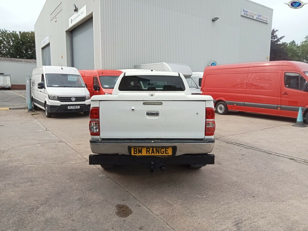 Toyota HILUX Invincible 4X4 D-4d Dcb White #5