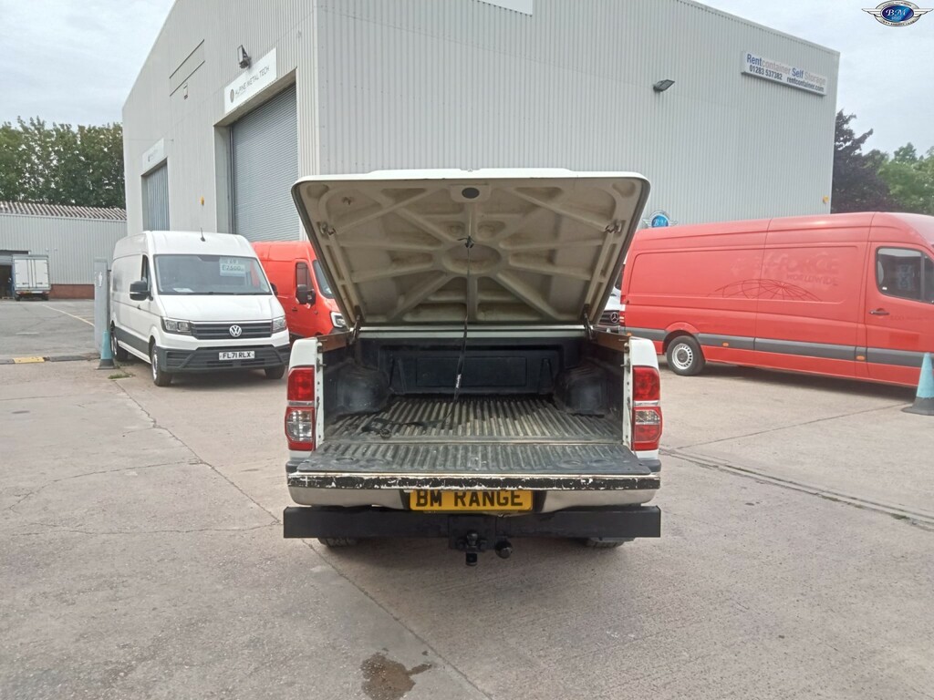 Toyota HILUX Invincible 4X4 D-4d Dcb White #7
