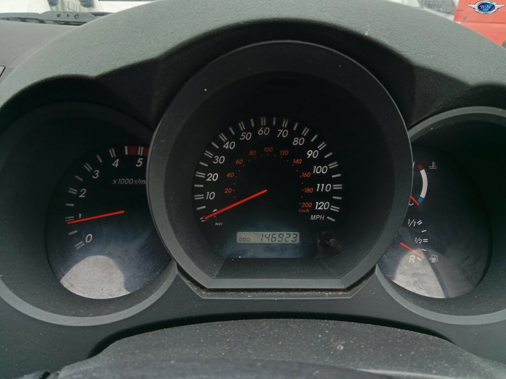 Toyota HILUX 4X4 D Black #11