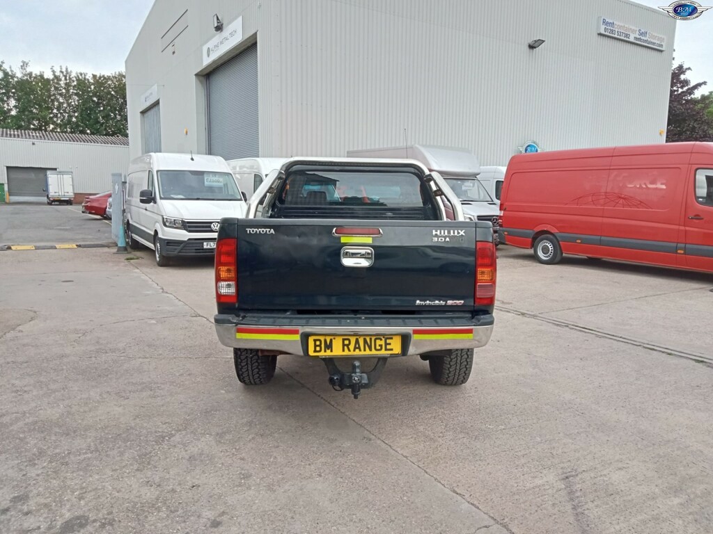 Toyota HILUX 3.0 D-4d Invincible Black #6