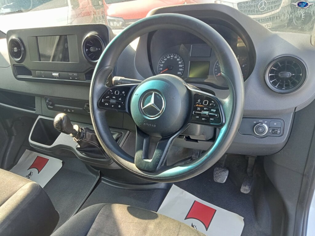 Mercedes-Benz Sprinter 3.5T High Roof Van White #8