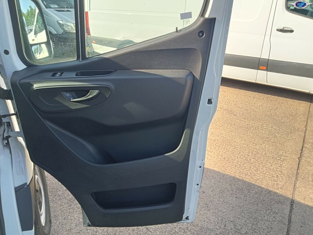 Mercedes-Benz Sprinter 3.5T High Roof Van White #12
