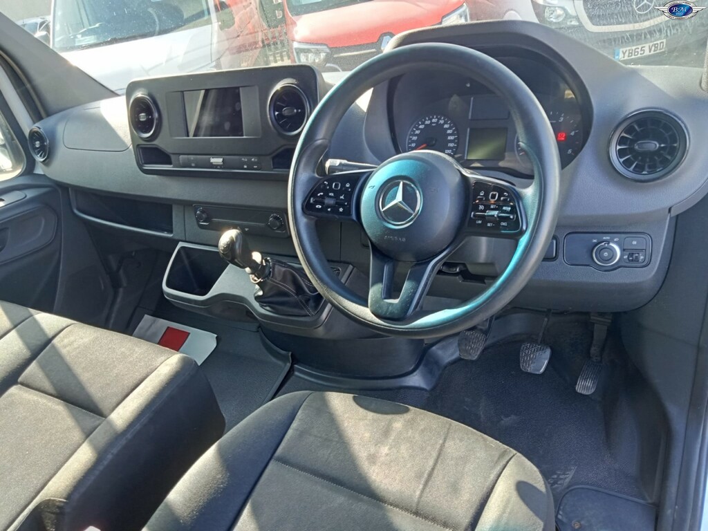 Mercedes-Benz Sprinter 3.5T High Roof Van White #2