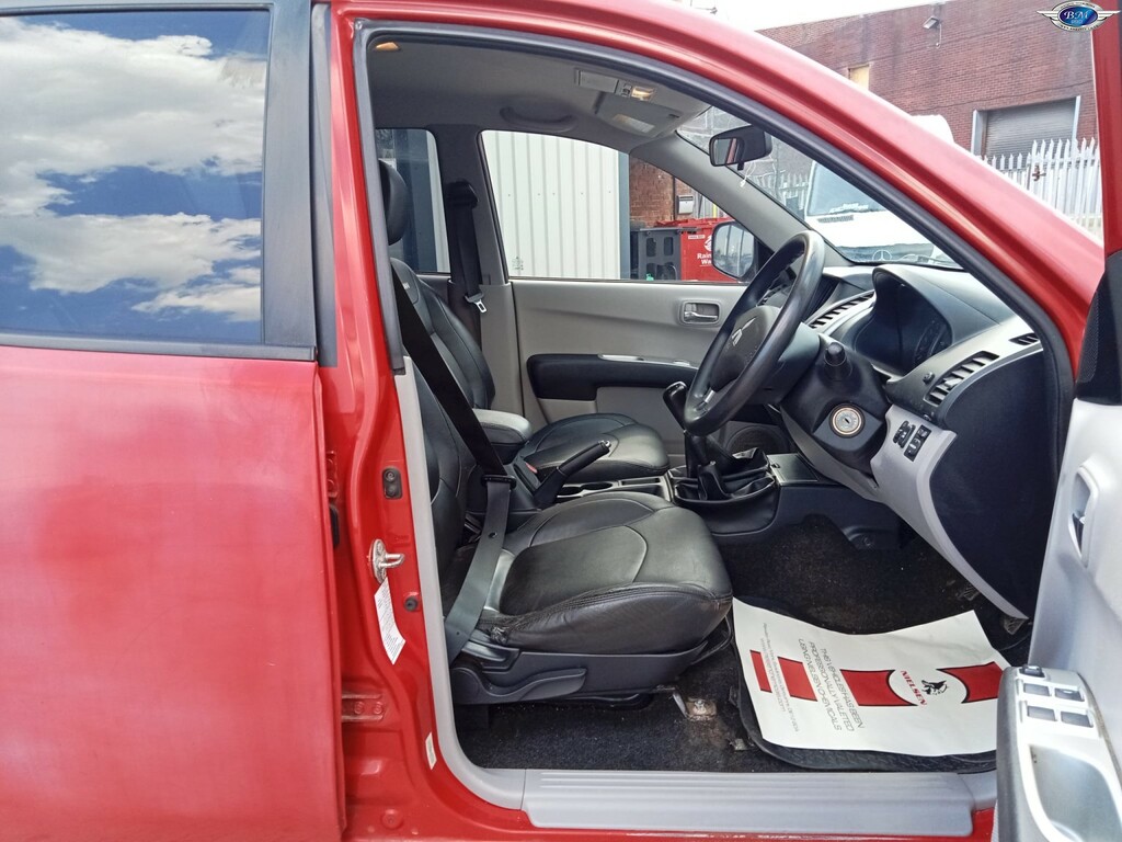Mitsubishi L200 2013 2.5 Di-d Barbarian Black Pickup Double Cab Black #15