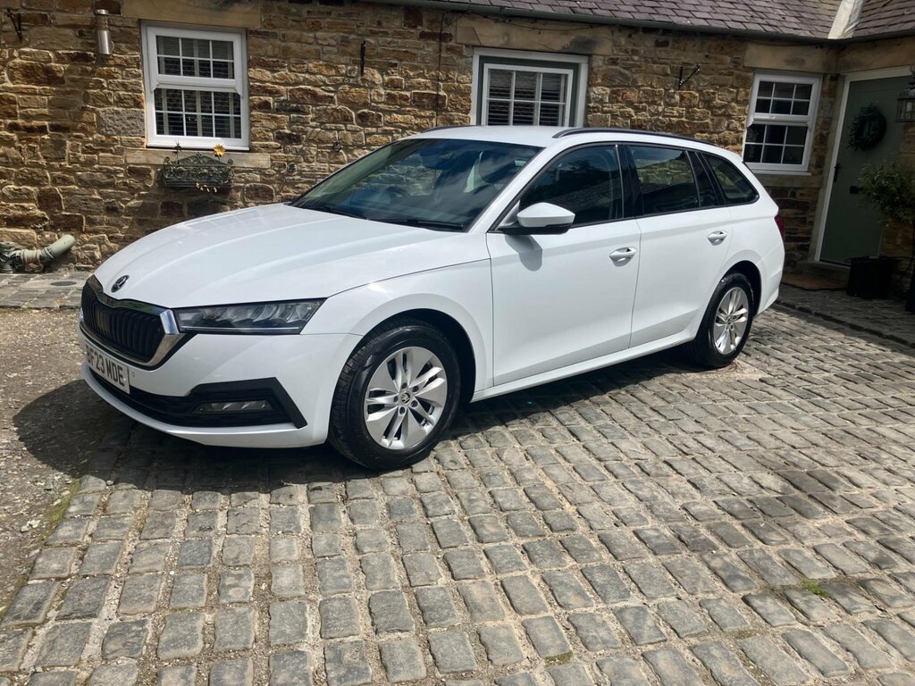 Skoda Octavia 2.0 Tdi Se Technology Euro 6 Ss BF23MDE White #2
