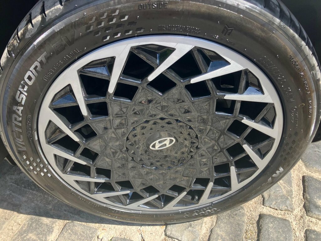 Hyundai Ioniq 5 73Kwh Ultimate Grey #5