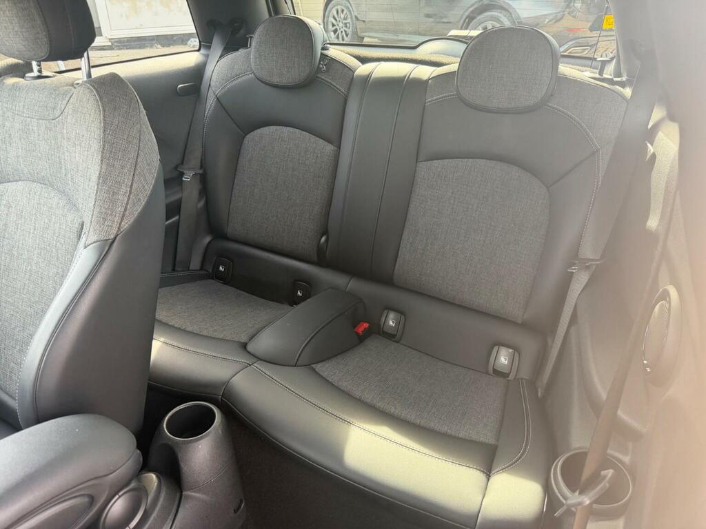 Mini Electric Hatch 135Kw Cooper S Level 1 33Kwh 16In A White #29