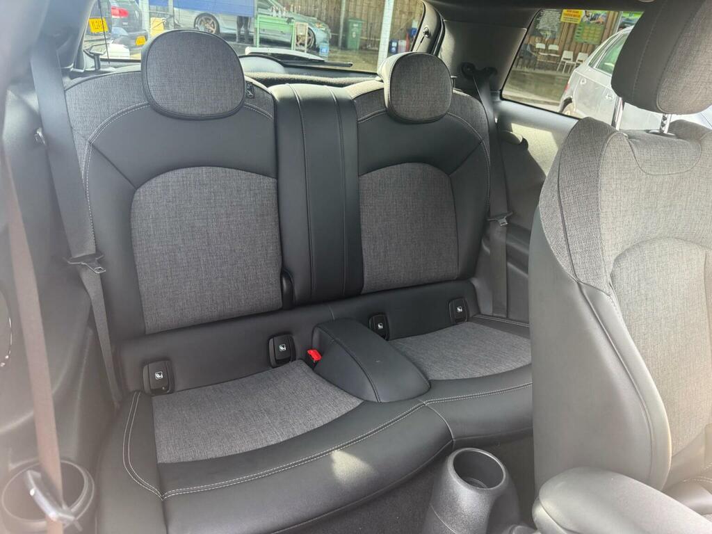 Mini Electric Hatch 135Kw Cooper S Level 1 33Kwh 16In A White #28