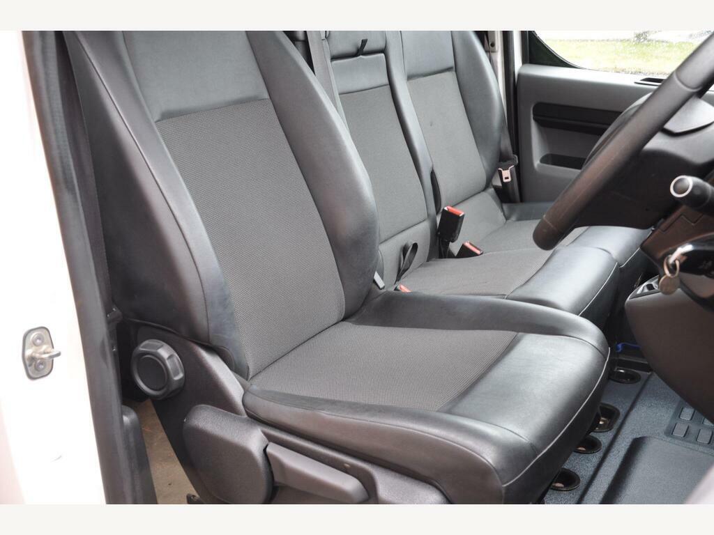 Peugeot Expert Diesel White #4