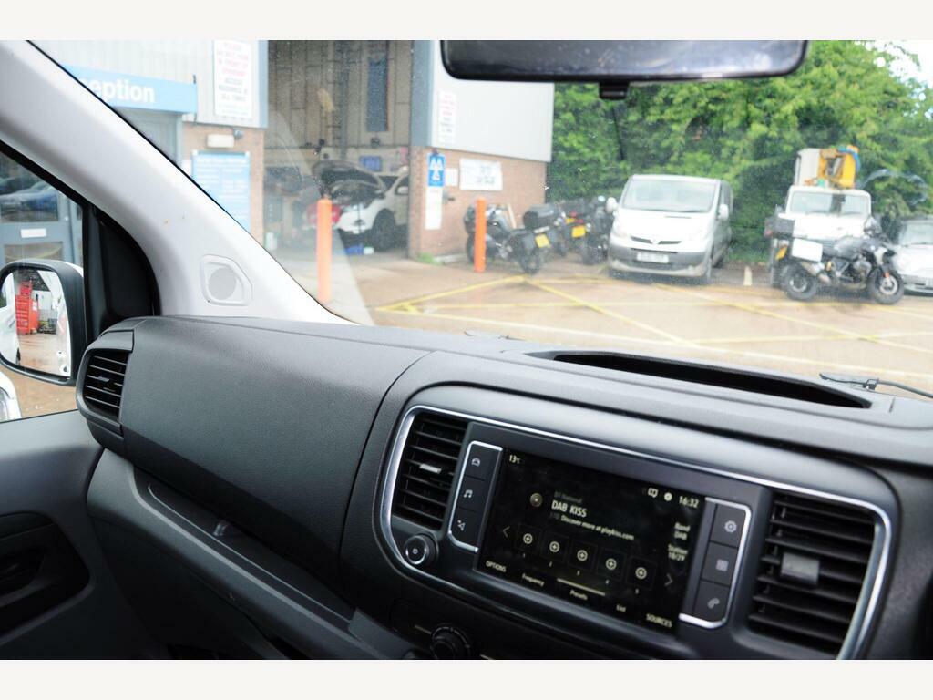 Vauxhall Vivaro 1.5 Turbo D 2900 Sportive L2 H1 Euro 6 S S White #6