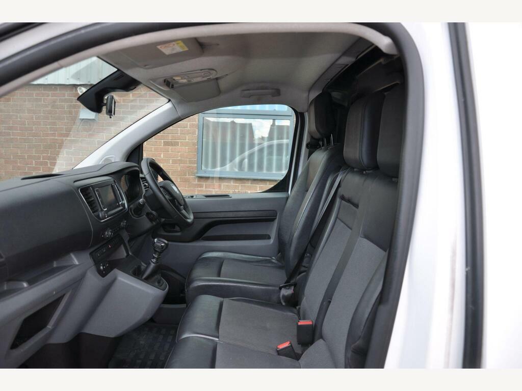 Vauxhall Vivaro 1.5 Turbo D 2900 Sportive L2 H1 Euro 6 S S White #5