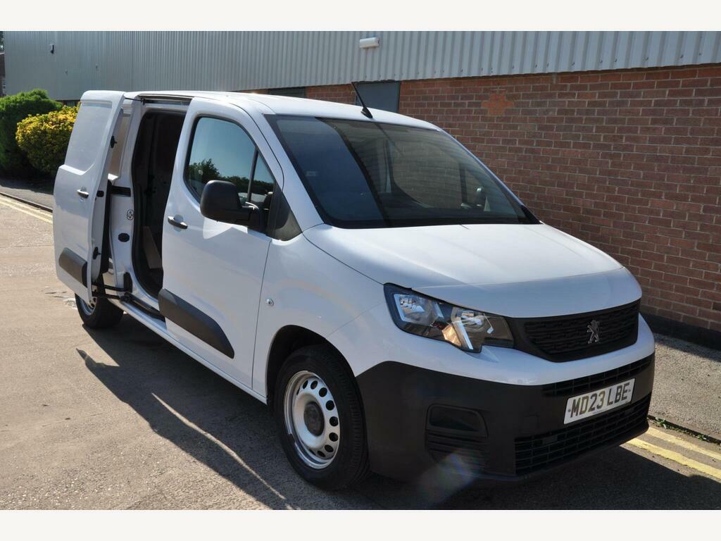 Peugeot Partner Mpv White #13