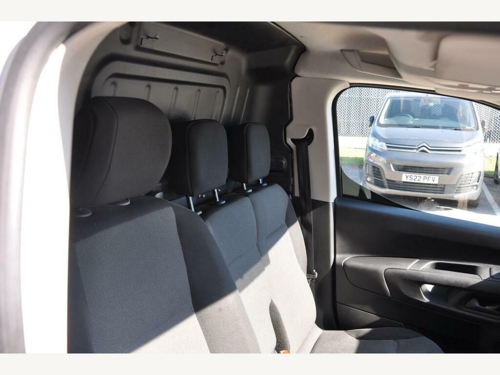 Peugeot Partner Mpv White #10