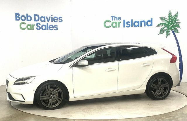 Volvo V40 T3 Gpf R-design Pro KX68MGU White #4