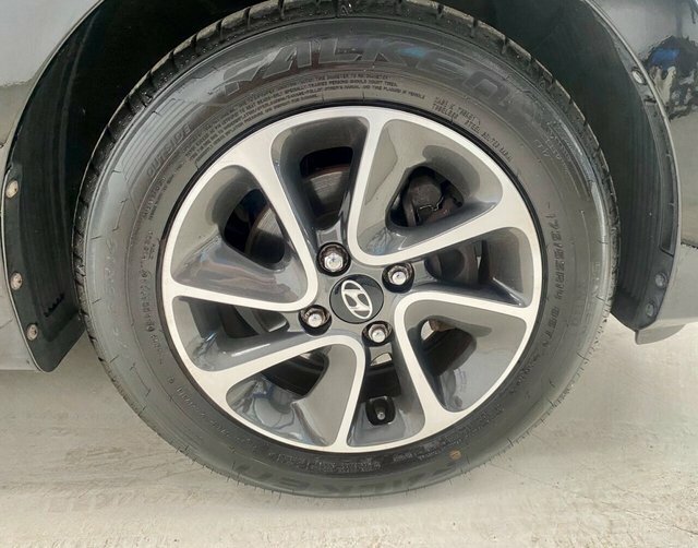 Hyundai I10 Premium Hatchback EY19YBR Black #4