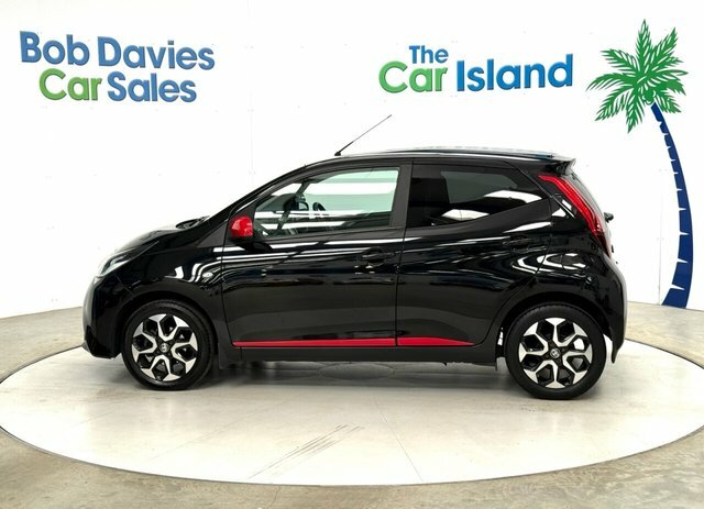 Toyota Aygo Vvt-i X-trend Hatchback FL70ELH Black #3