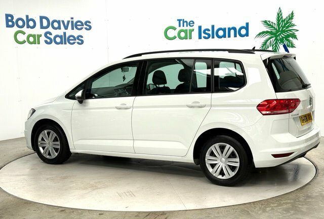 Volkswagen Touran Tdi S Mpv White #6